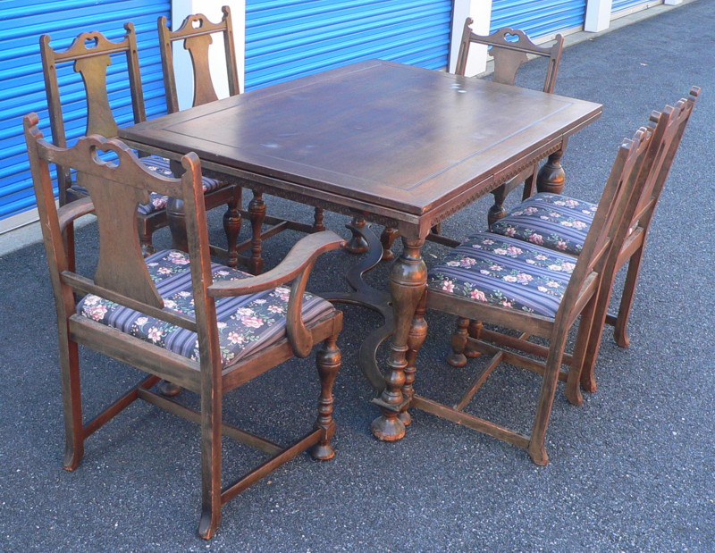 Grand Rapids Chair Company Dining Set